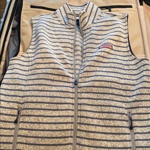 Blue/grey striped vineyard vines vest.